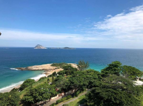 Stunning view over Ipanema, 2 BR